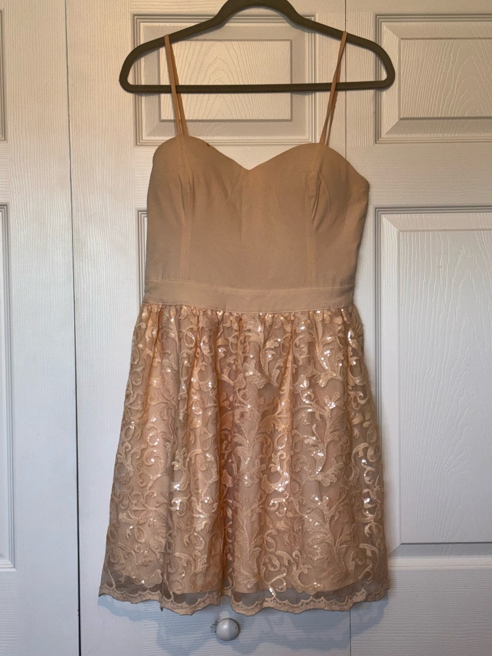 Bebe NWT Nude Sequin Lace Fit & Flare Cocktail Party Dress Size M
